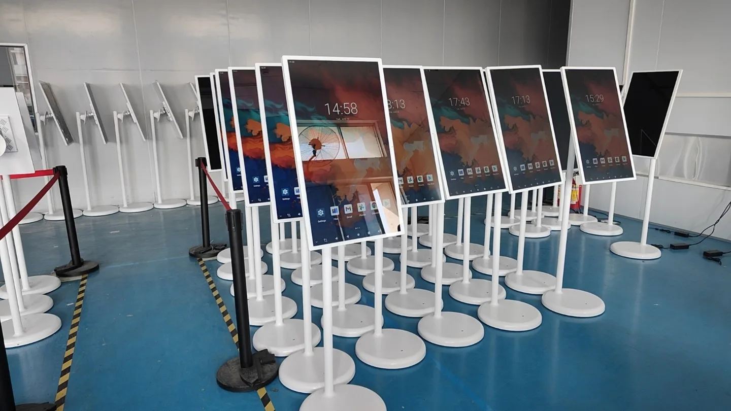 The Portable Panel Android 13 home screen pre-loaded with everyday apps